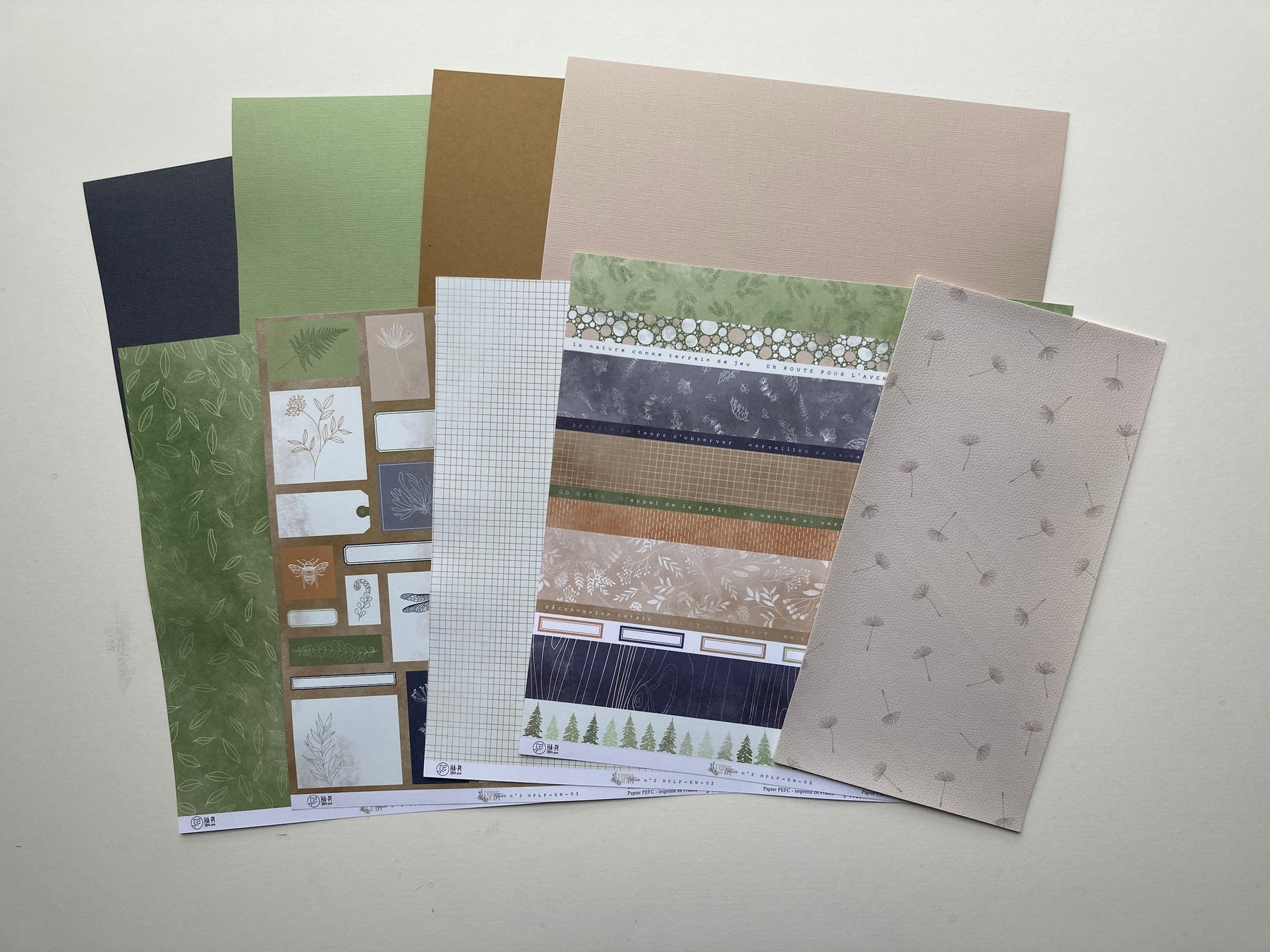 September Scrapaholix Kits - Esprit Nature